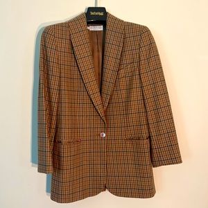 Joan & David Wool and Cashmere, women’s size 8 (40) Blazer.